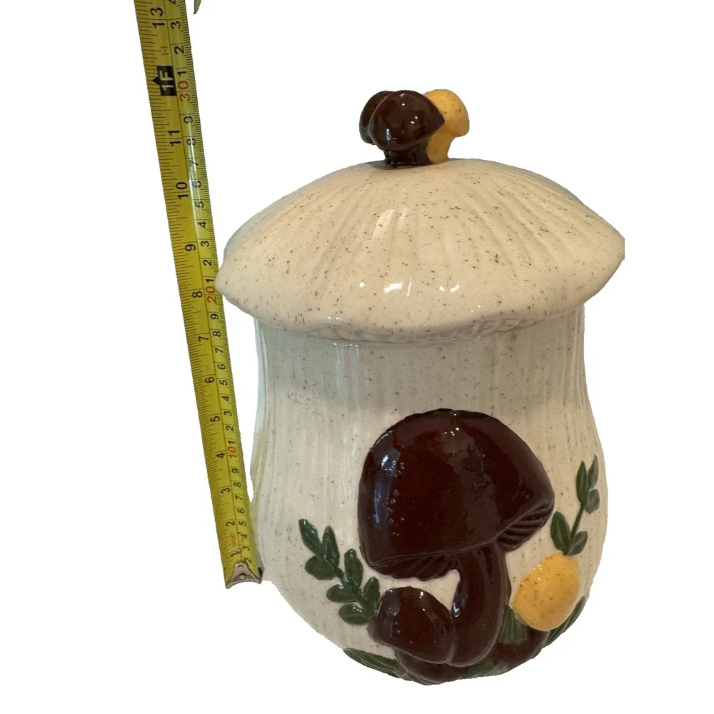 Arnels Large Mushroom Cookie Jar Canister Ceramic 10